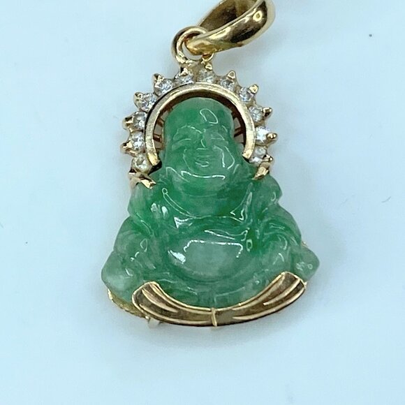 14K yellow gold Jadeite Buddha with Diamond Halo pendant 3.5g JR9794